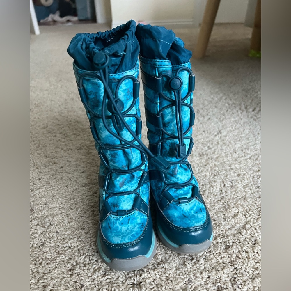 Lands End Blue Snowboots size 10T